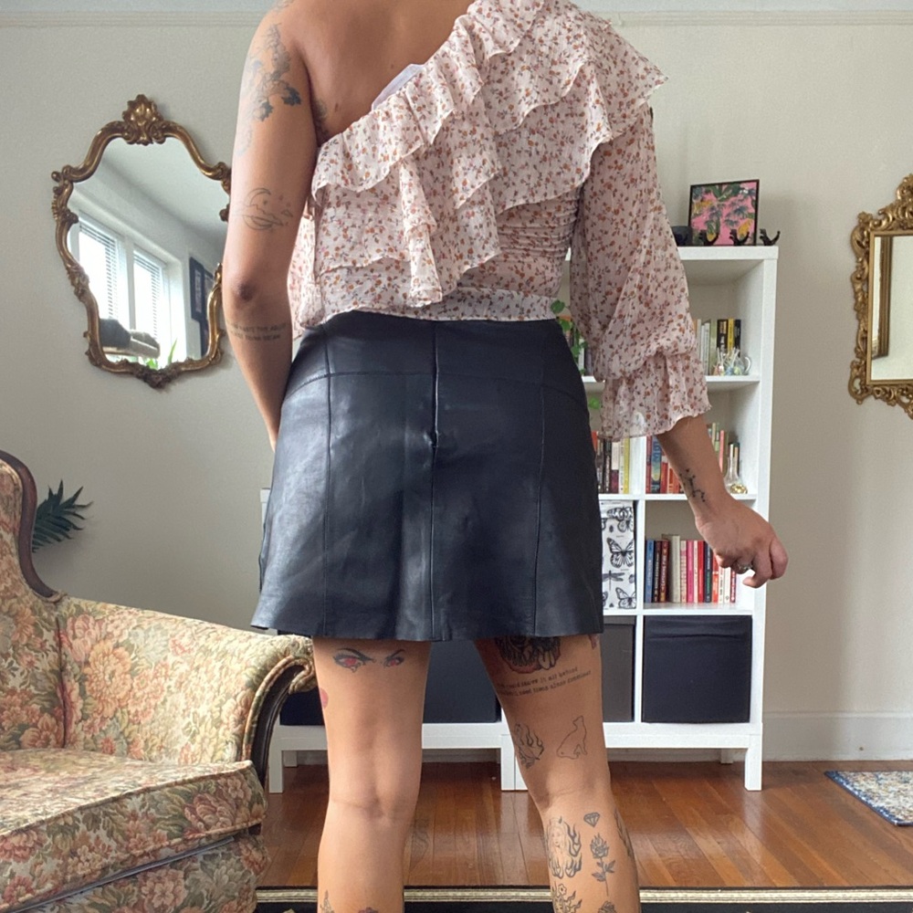 Reiss Lamb Leather Mini Skirt - Picture 3 of 6